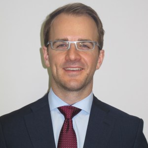 Dr Cuddy - Oral Surgeon at The Davis Clinic for Oral and Facial Surgery